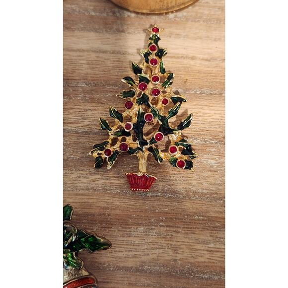 🎄 Vintage Christmas Holiday Brooch Pin Lot – Set of 7 – Festive Jewelry - Picture 3 of 16